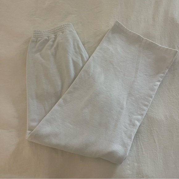 Abercrombie & Fitch Soft Collection Flare Sweat Pants - Picture 1 of 7